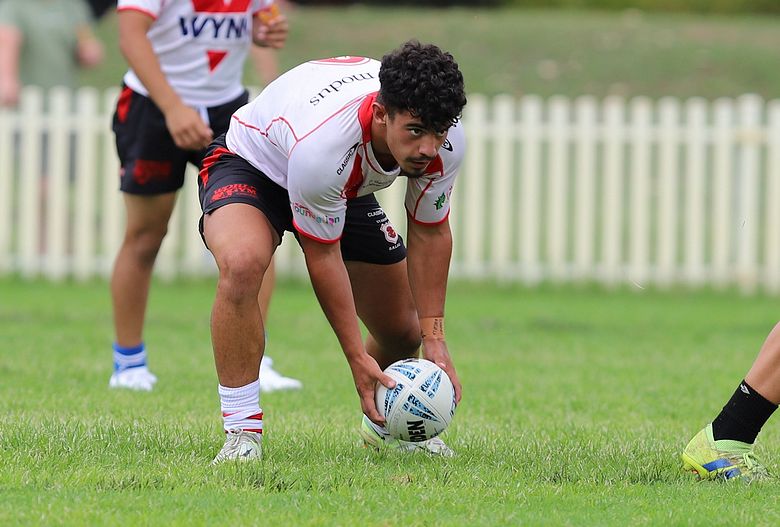 HMC trial ROOSTERS v DRAGONS
