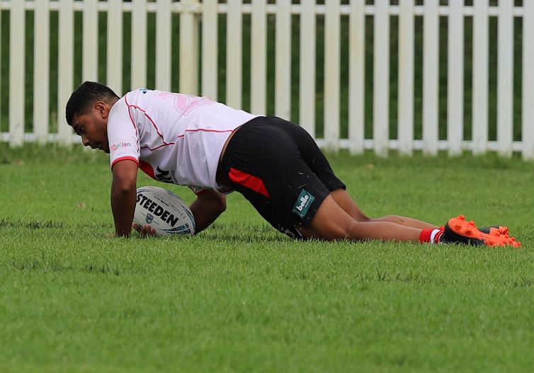 HMC trial ROOSTERS v DRAGONS