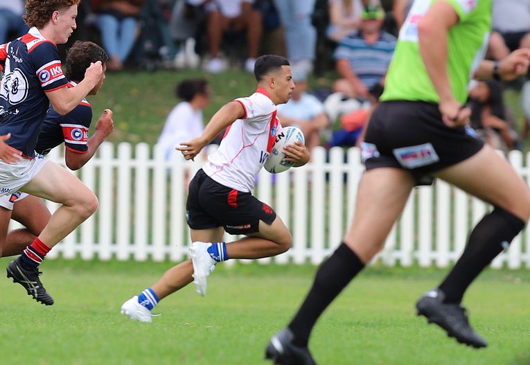 HMC trial ROOSTERS v DRAGONS