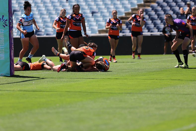 HNWP Rnd 1 Wests Tigers v Sharks