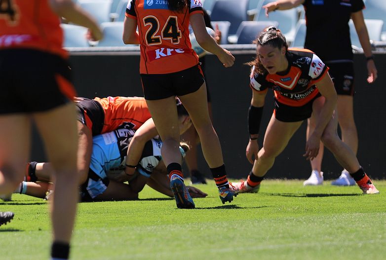 HNWP Rnd 1 Wests Tigers v Sharks