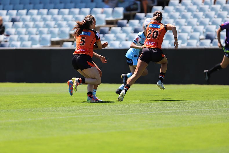 HNWP Rnd 1 Wests Tigers v Sharks