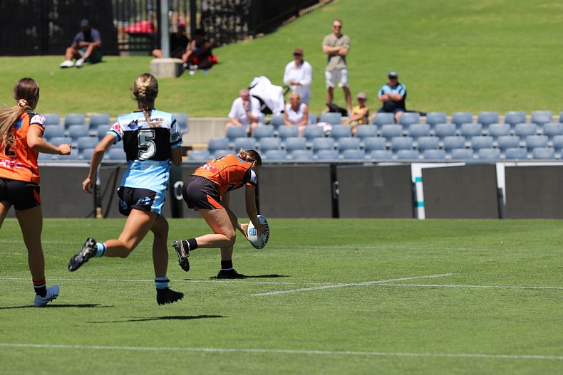 HNWP Rnd 1 Wests Tigers v Sharks