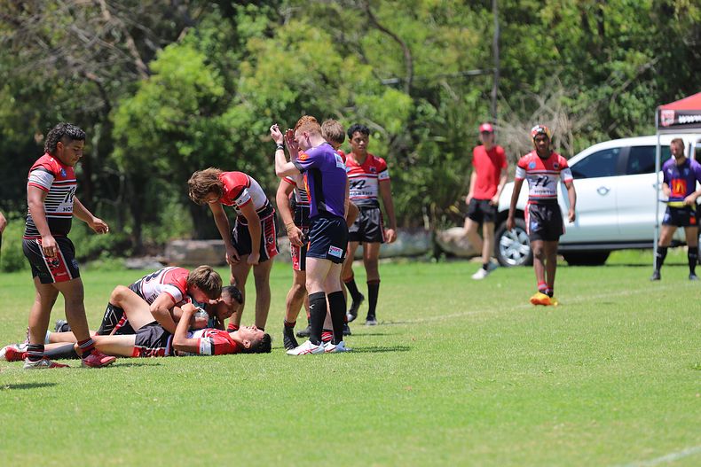 HMC Rnd 2 BEARS v SHARKS