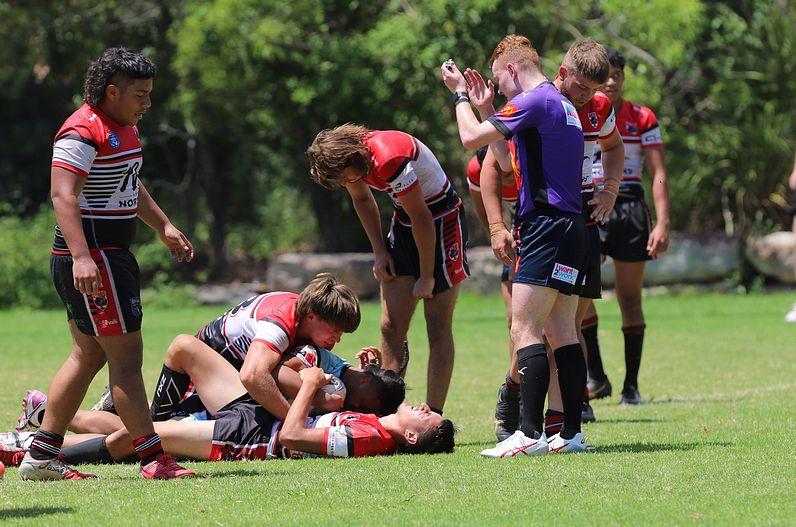 HMC Rnd 2 BEARS v SHARKS