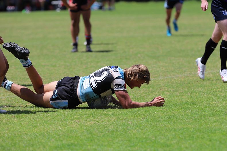 HMC Rnd 2 BEARS v SHARKS