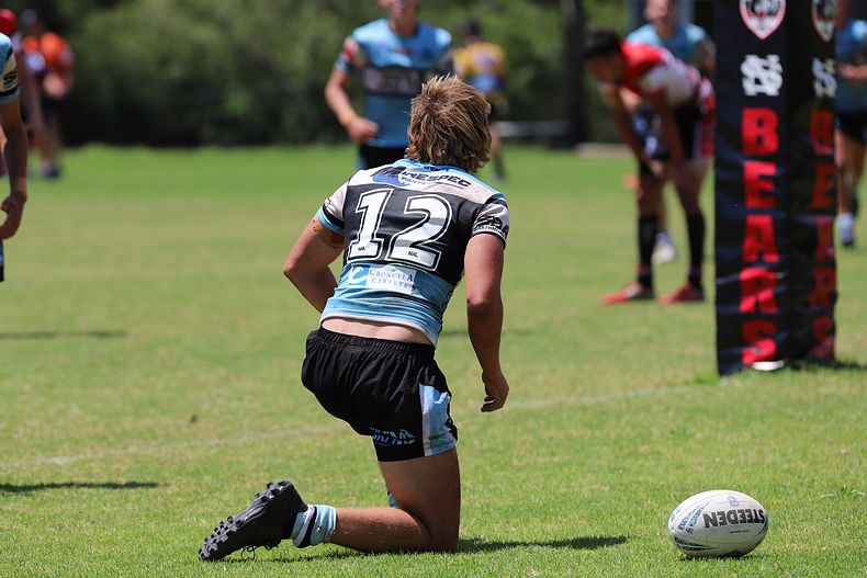 HMC Rnd 2 BEARS v SHARKS