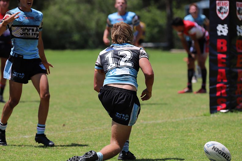 HMC Rnd 2 BEARS v SHARKS