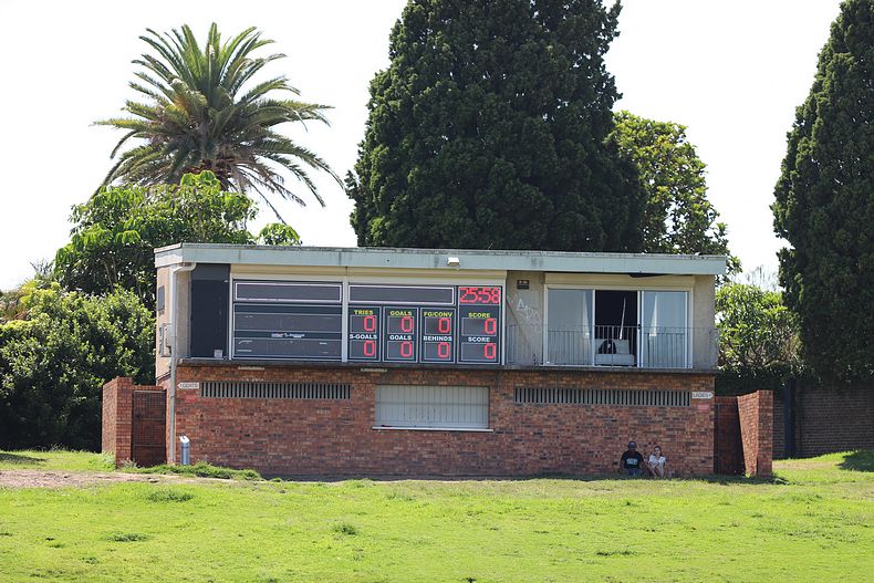 HMC Rnd 3 Roosters v Sharks