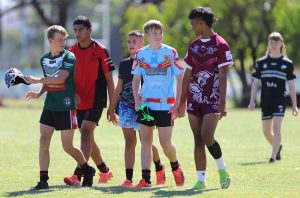 Sydney East U15's players between games (Photo : steve Montgomery)
