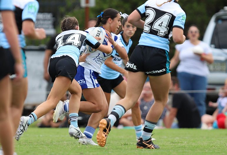 Lisa Fioala Rnd 3 SHARKS vs BULLDOGS