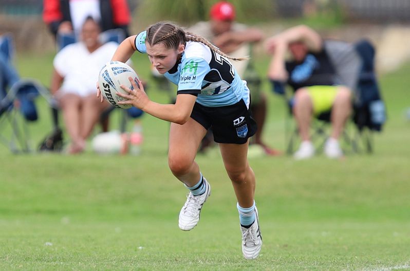 Lisa Fioala Rnd 3 SHARKS vs BULLDOGS