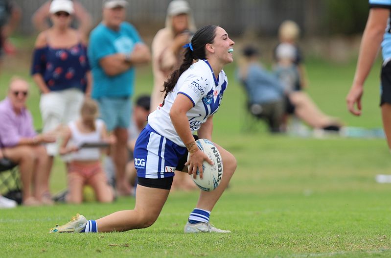 Lisa Fioala Rnd 3 SHARKS vs BULLDOGS