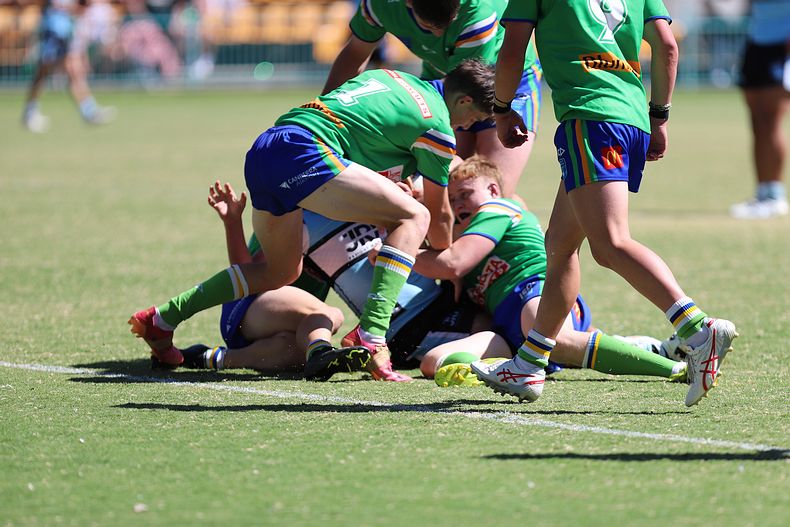 HMC Rnd 7 RAIDERS vs SHARKS