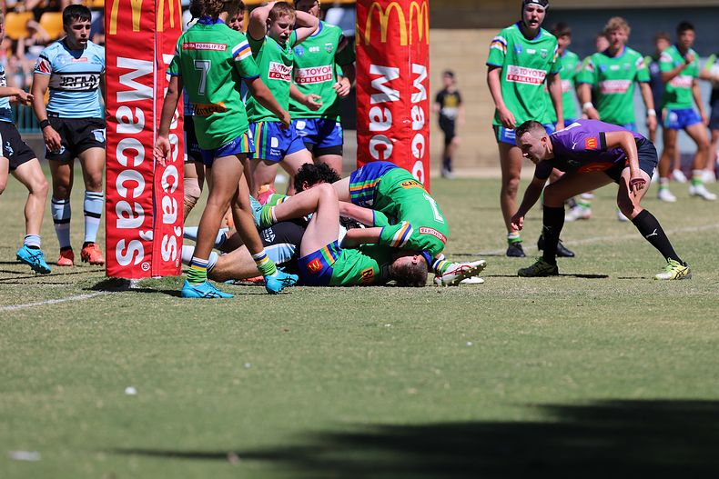 HMC Rnd 7 RAIDERS vs SHARKS