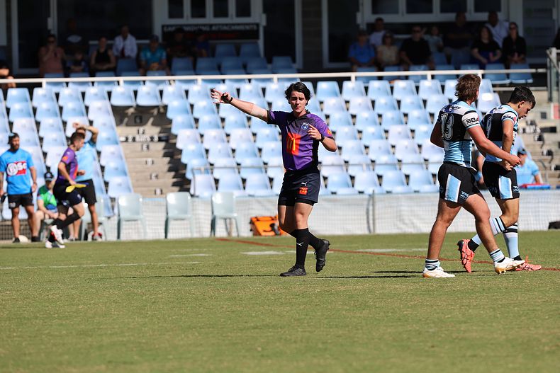 HMC Rnd 5 SHARKS vs RABBITOHS