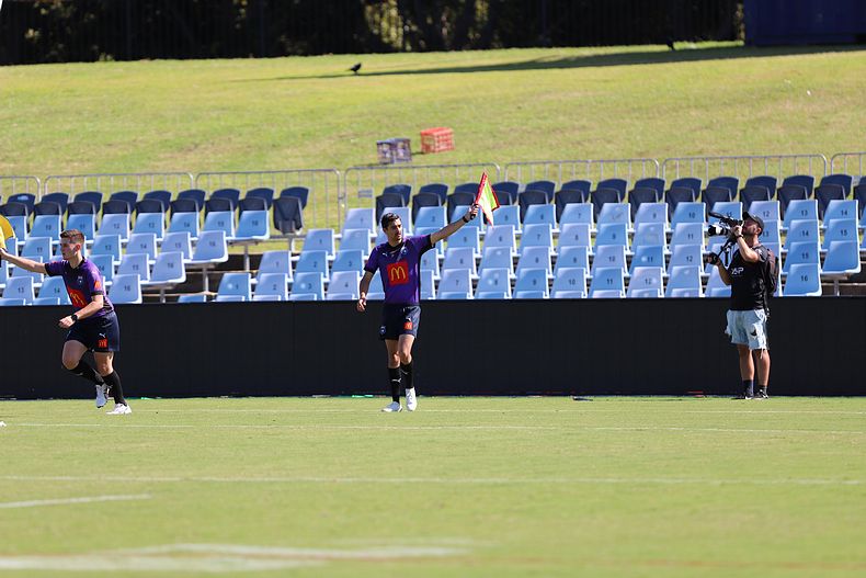 HMC Rnd 5 SHARKS vs RABBITOHS