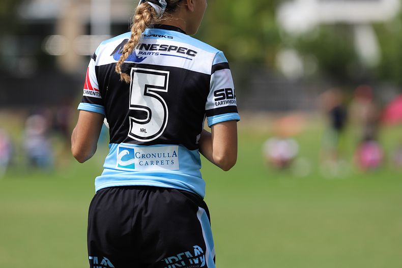 HNWP Rnd 8 SHARKS vs DRAGONS