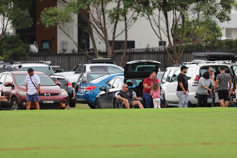HMC Rnd 8 SHARKS vs DRAGONS