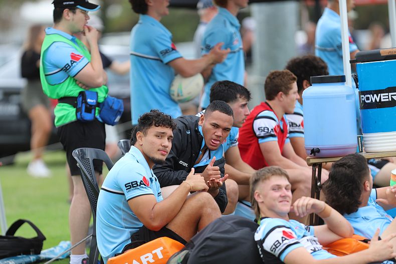 HMC Rnd 8 SHARKS vs DRAGONS