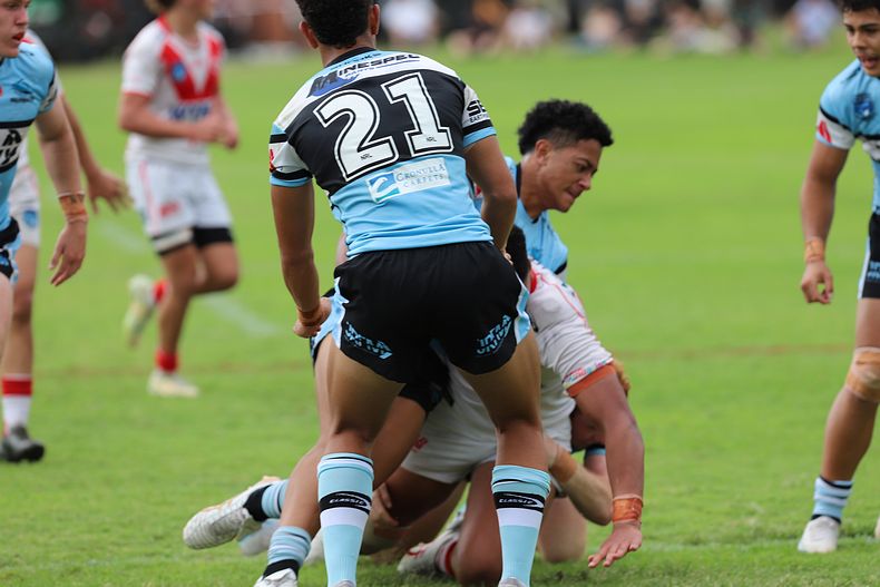 SGB Rnd 8 SHARKS vs DRAGONS