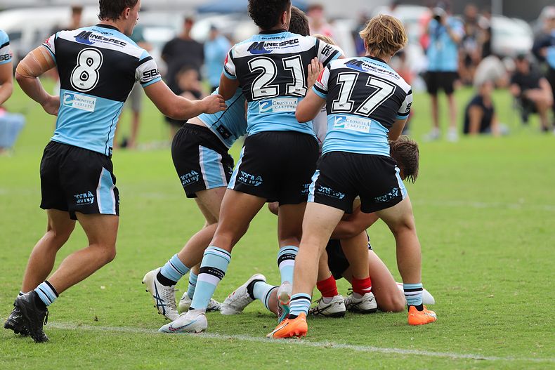 SGB Rnd 8 SHARKS vs DRAGONS