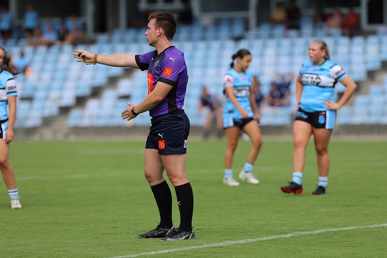 TGC Rnd 4 SHARKS vs DRAGONS