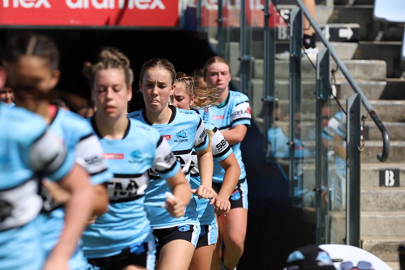 TGC Rnd 4 SHARKS vs DRAGONS