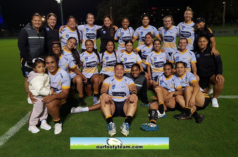 Mounties HNWP rnd 9 team photo (Photo : Steve Montgomery)