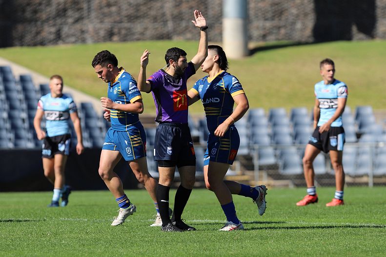 HMC Elimination Final EELS vs SHARKS