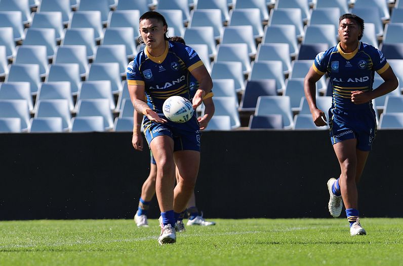 HMC Elimination Final EELS vs SHARKS