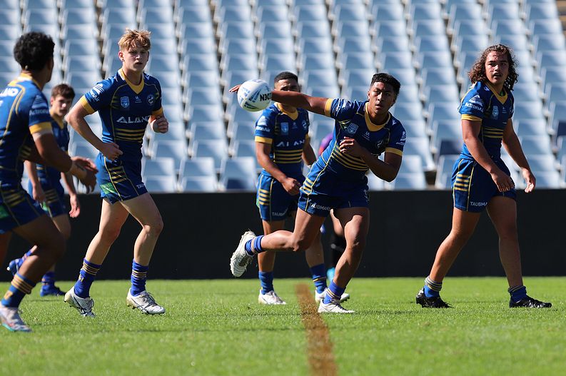 HMC Elimination Final EELS vs SHARKS
