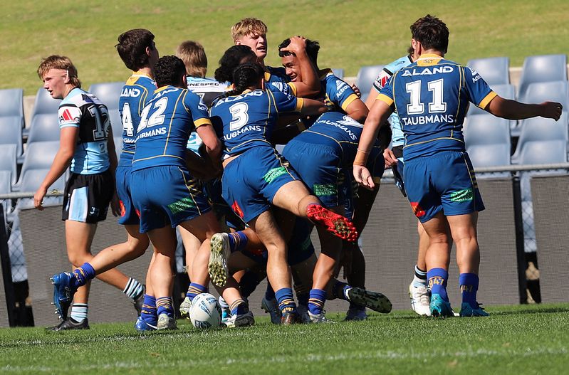 HMC Elimination Final EELS vs SHARKS
