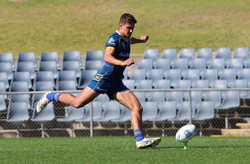 HMC Elimination Final EELS vs SHARKS