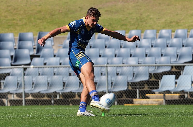 HMC Elimination Final EELS vs SHARKS