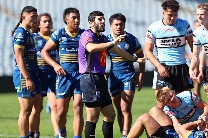 HMC Elimination Final EELS vs SHARKS