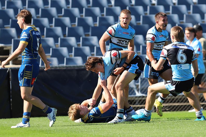 HMC Elimination Final EELS vs SHARKS