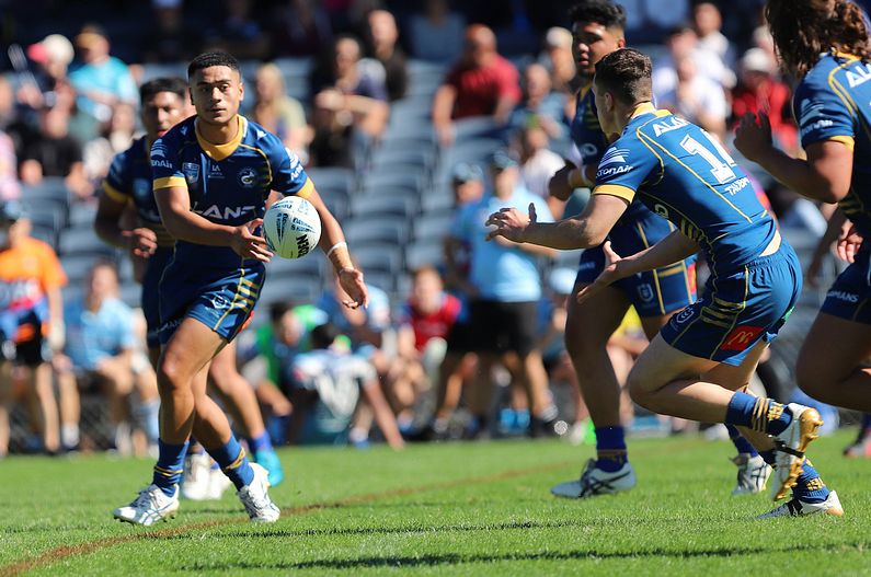 HMC Elimination Final EELS vs SHARKS