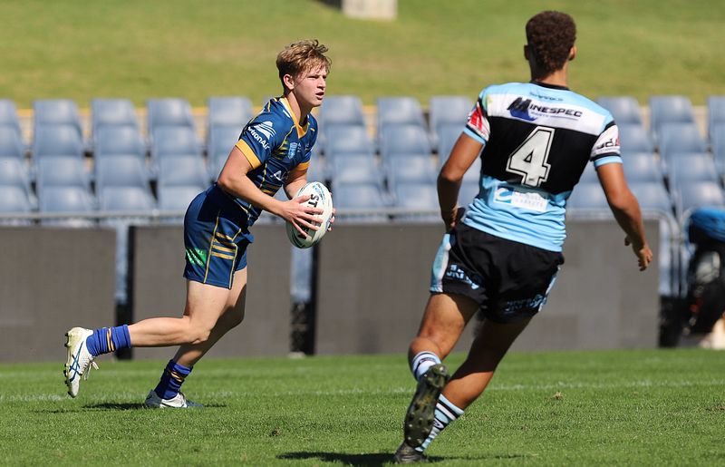 HMC Elimination Final EELS vs SHARKS
