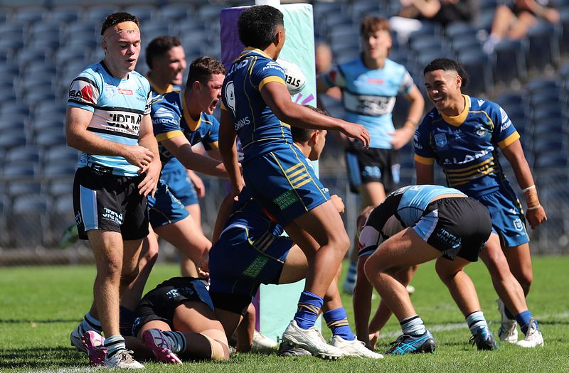 HMC Elimination Final EELS vs SHARKS