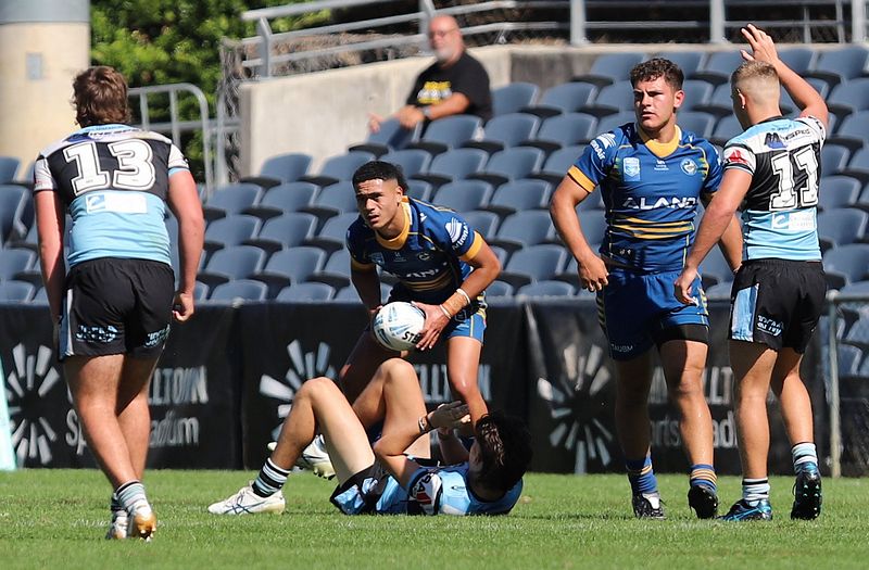 HMC Elimination Final EELS vs SHARKS