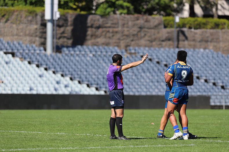 HMC Elimination Final EELS vs SHARKS