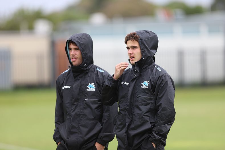 SGB Rnd 9 SHARKS vs STEELERS