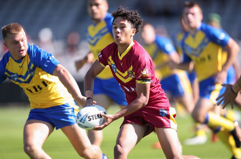 Isaac Futu-Moala send the Country u16s into accack (Photo : Bryden Sharp / NSWRL)