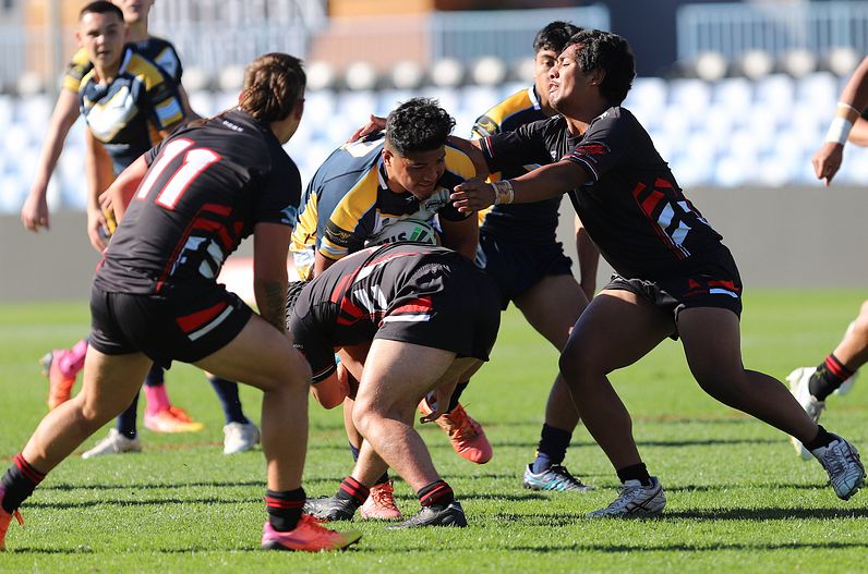 SBC R2 ENDEAVOUR vs WESTFIELDS