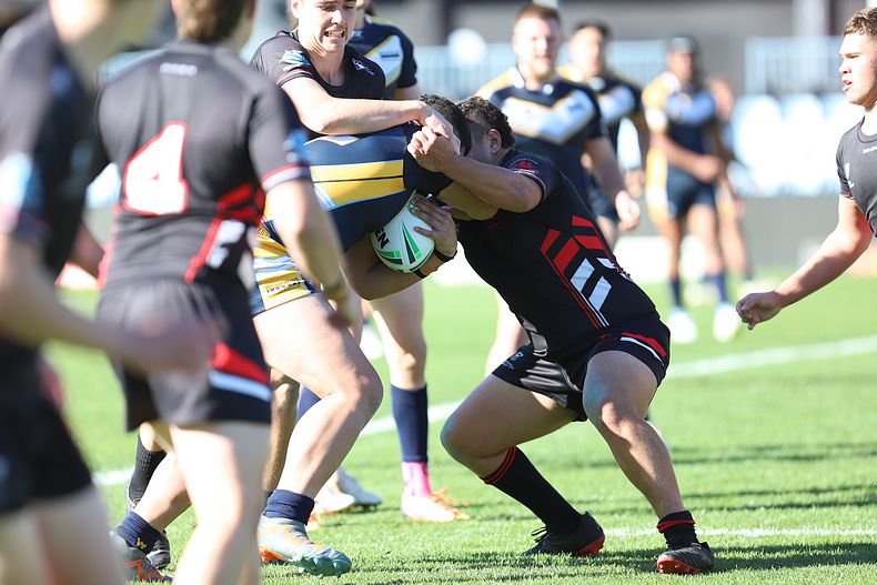 SBC R2 ENDEAVOUR vs WESTFIELDS