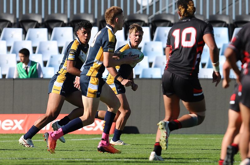 SBC R2 ENDEAVOUR vs WESTFIELDS