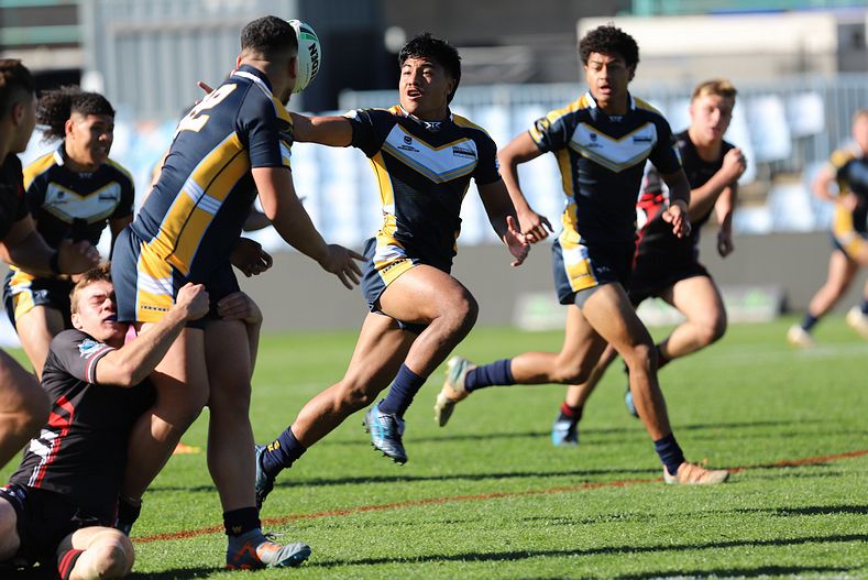 SBC R2 ENDEAVOUR vs WESTFIELDS