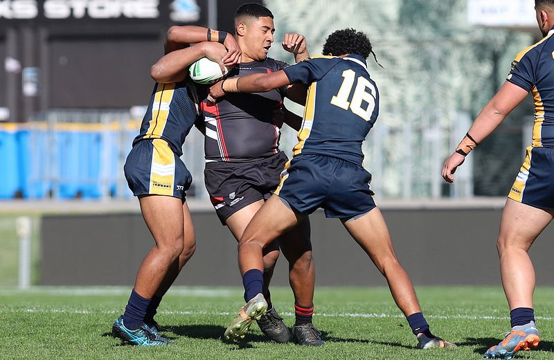 SBC R2 ENDEAVOUR vs WESTFIELDS