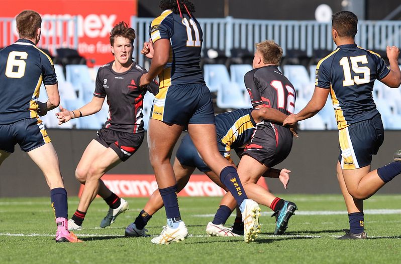 SBC R2 ENDEAVOUR vs WESTFIELDS
